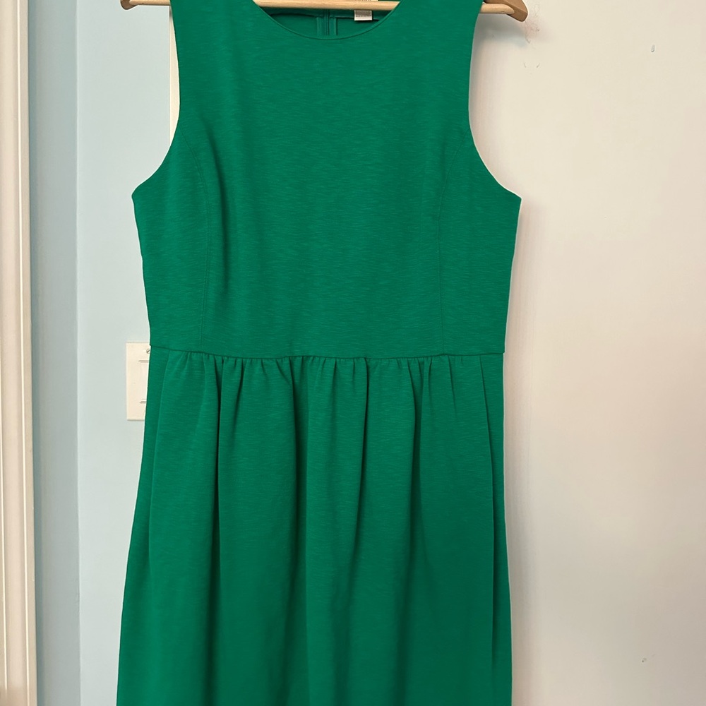 Green Sleeveless Dress